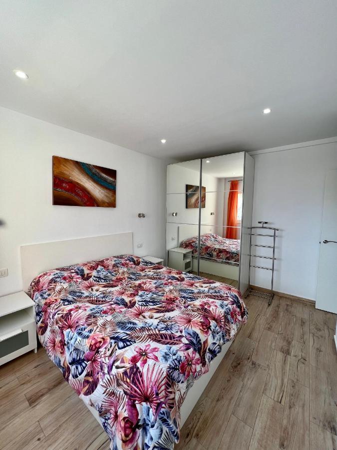 Apartment Crissol Los Cristianos  Exterior photo